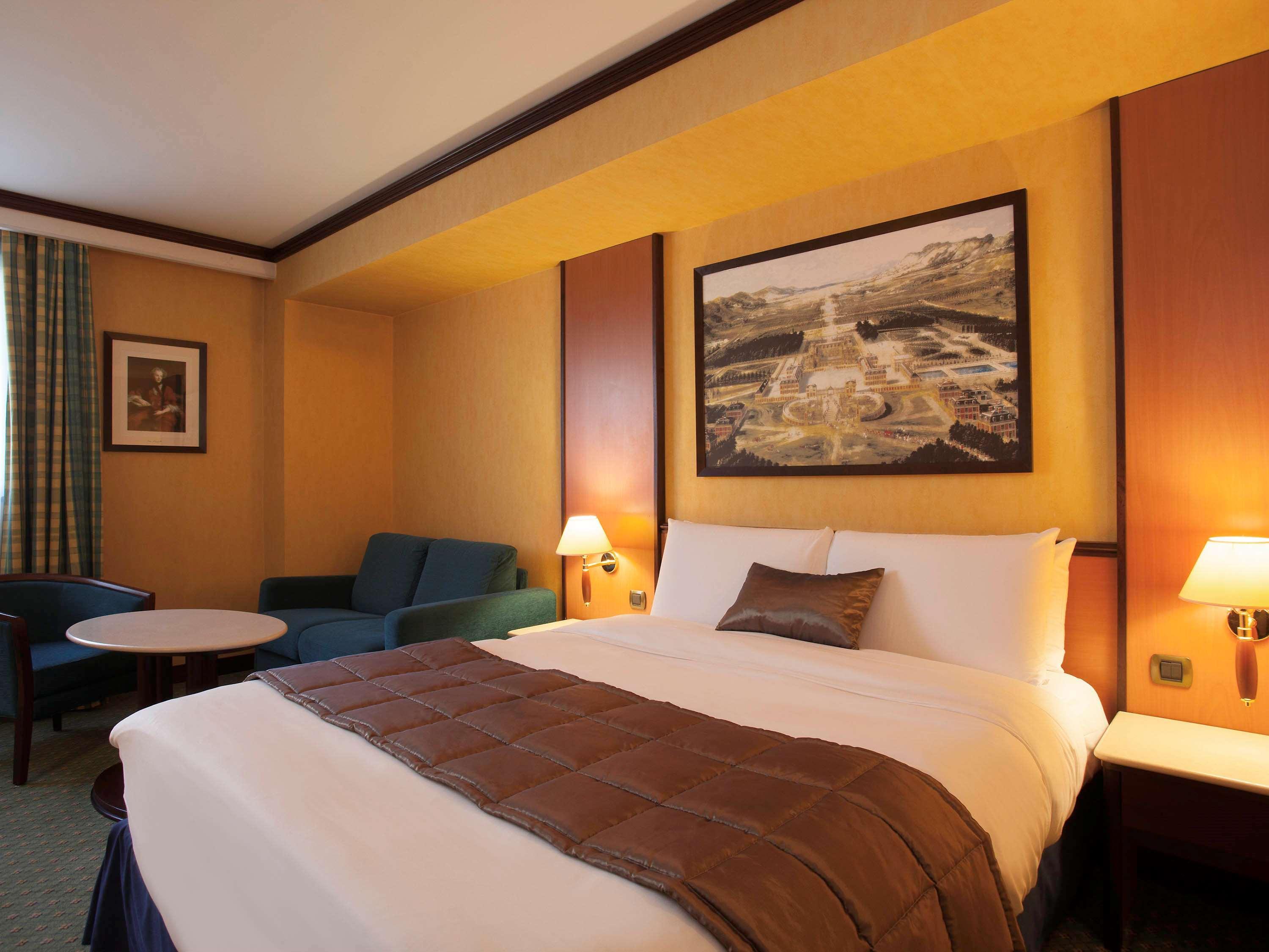Mercure Versailles Paris Ouest Ngoại thất bức ảnh