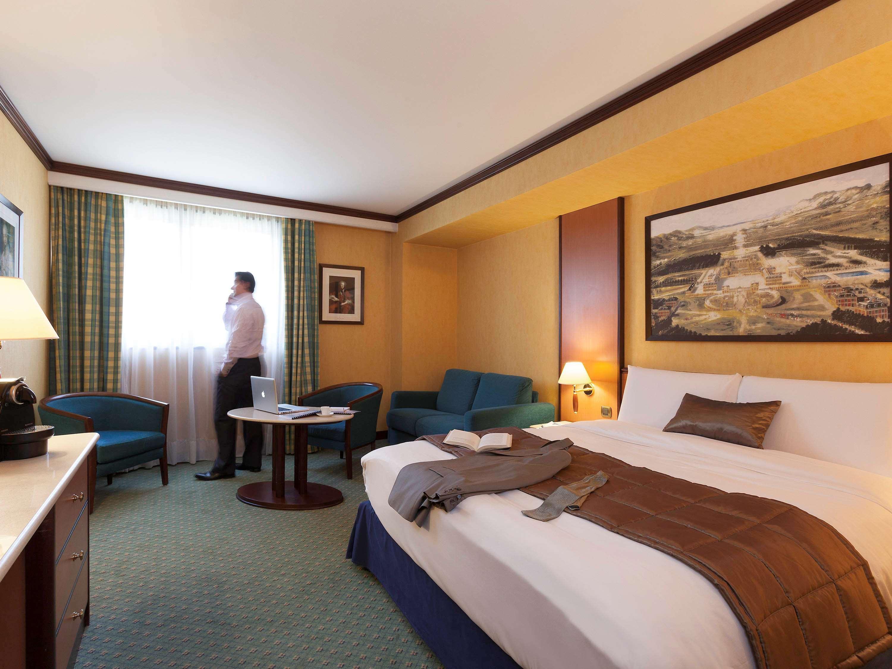 Mercure Versailles Paris Ouest Ngoại thất bức ảnh
