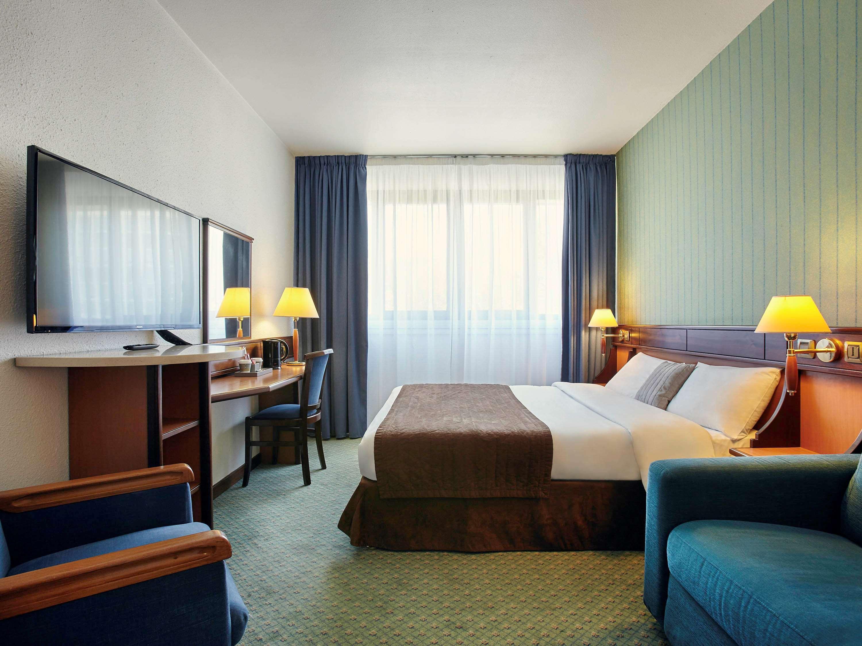 Mercure Versailles Paris Ouest Ngoại thất bức ảnh