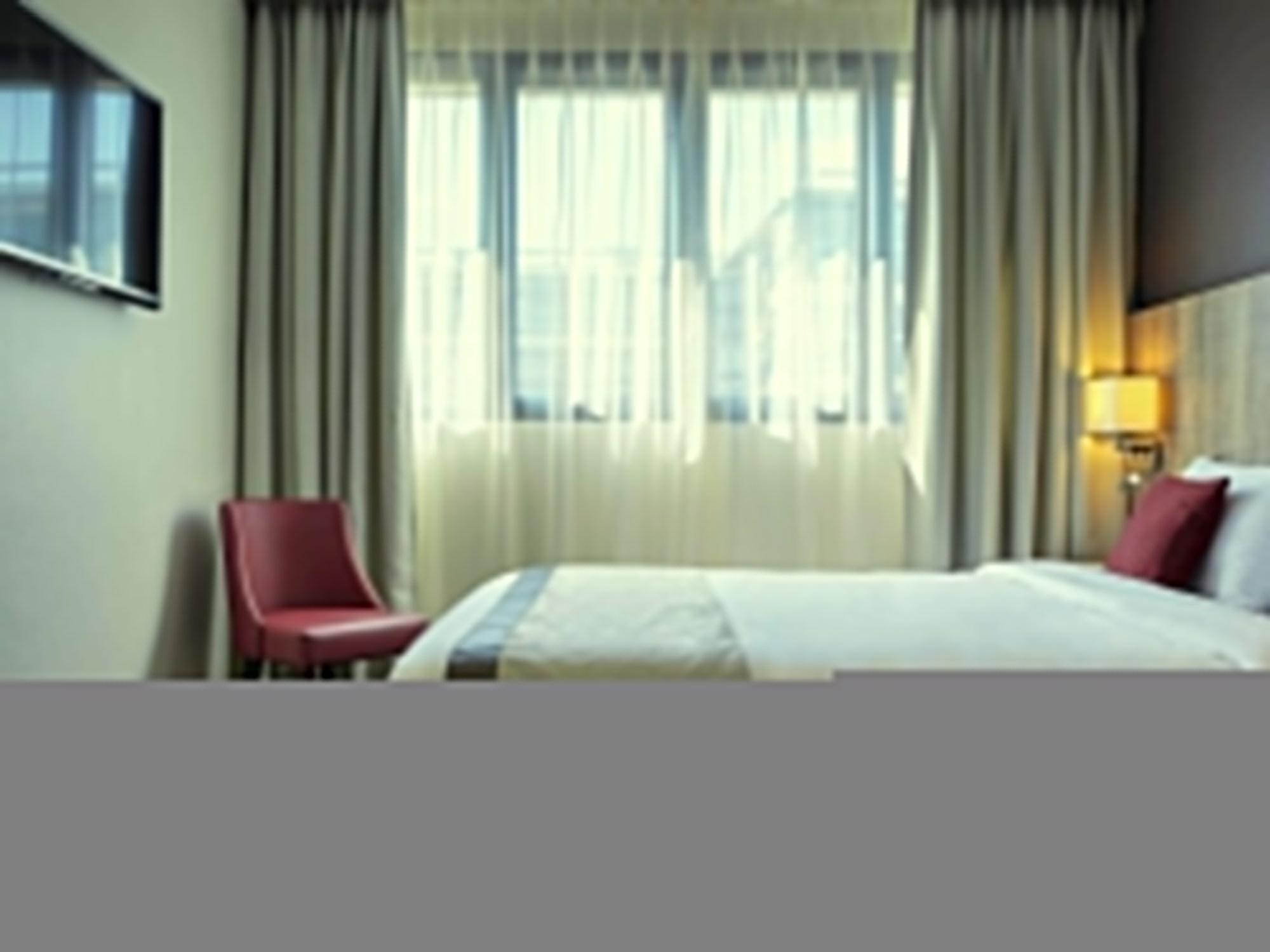 Mercure Versailles Paris Ouest Ngoại thất bức ảnh