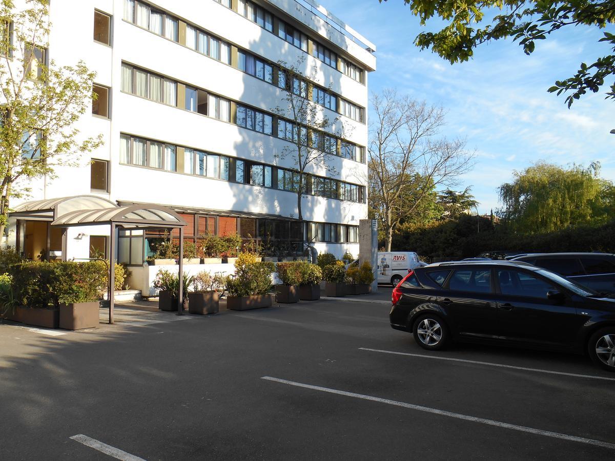 Mercure Versailles Paris Ouest Ngoại thất bức ảnh
